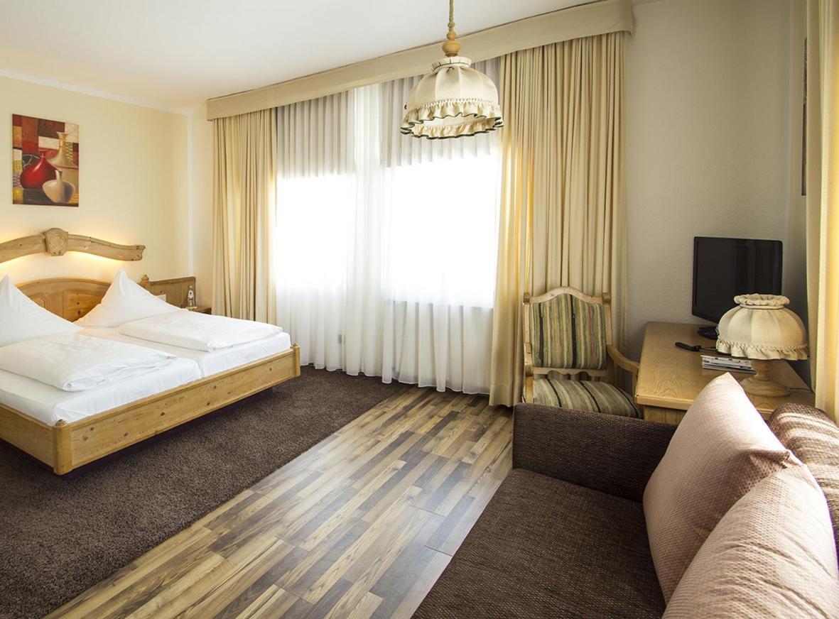 Hohenschäftlarn Hotel Schlee חדר תמונה