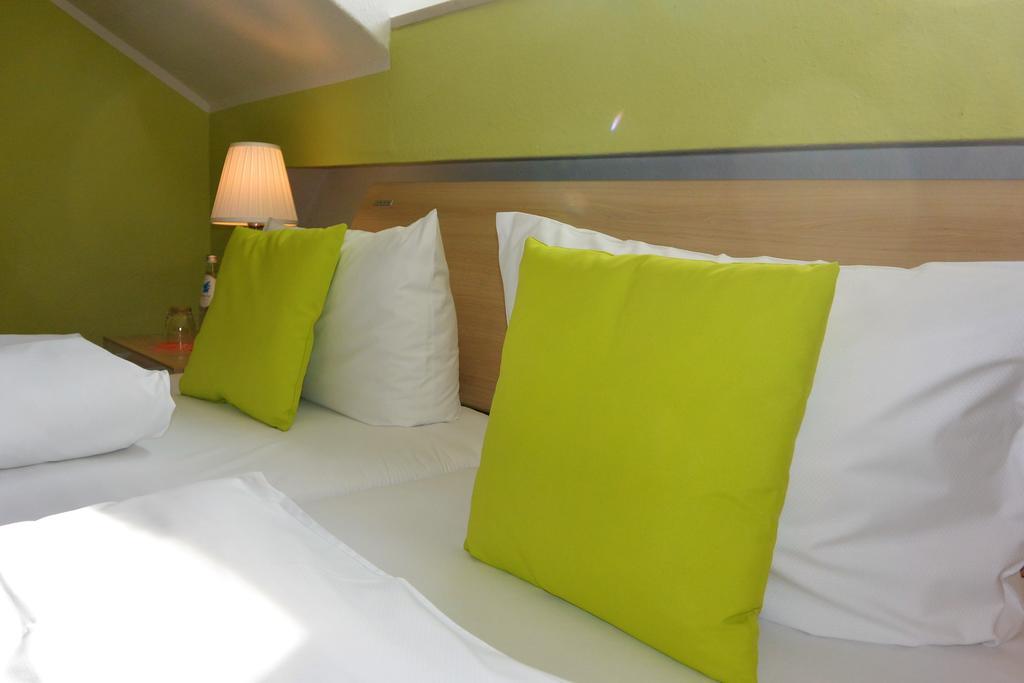 Hohenschäftlarn Hotel Schlee מראה חיצוני תמונה